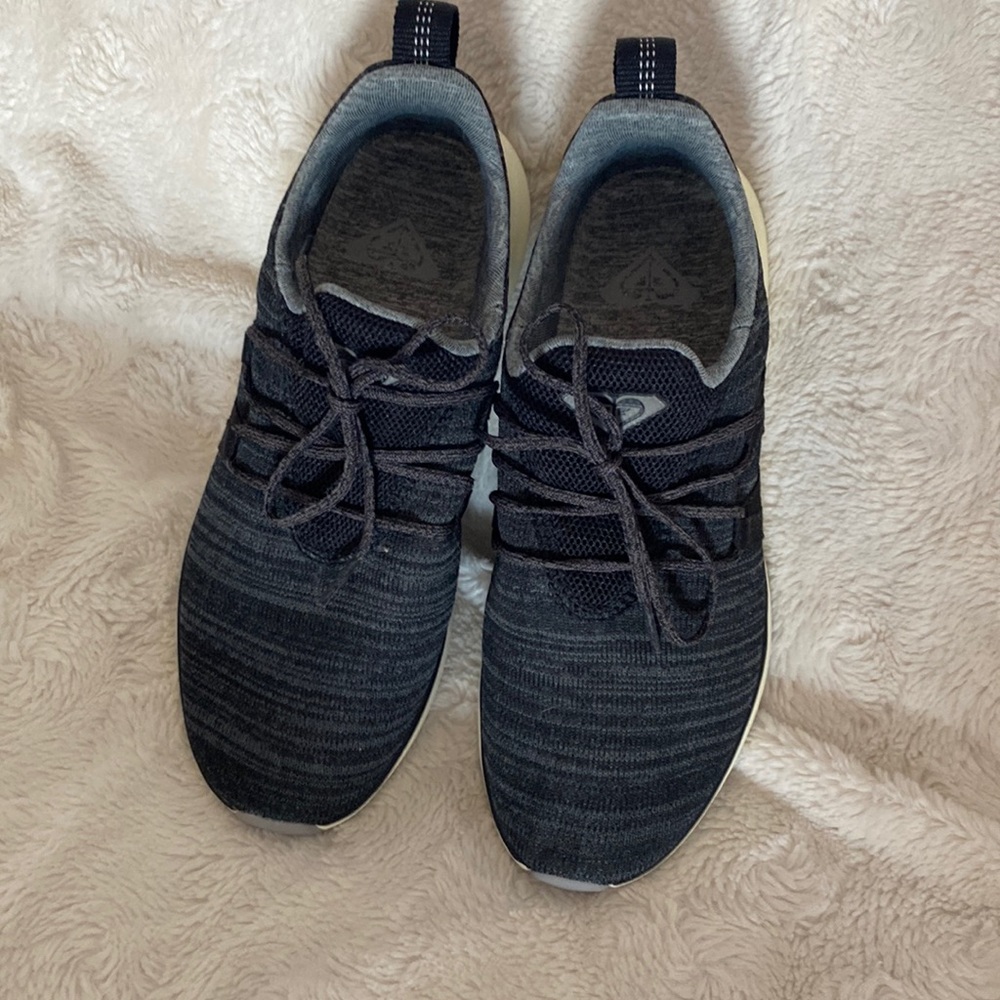 Roxy slip on sneakers